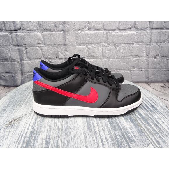 Nike Dunk LOW GS Black/University Red-White Women Size Size 8	New In Box - Picture 6 of 10